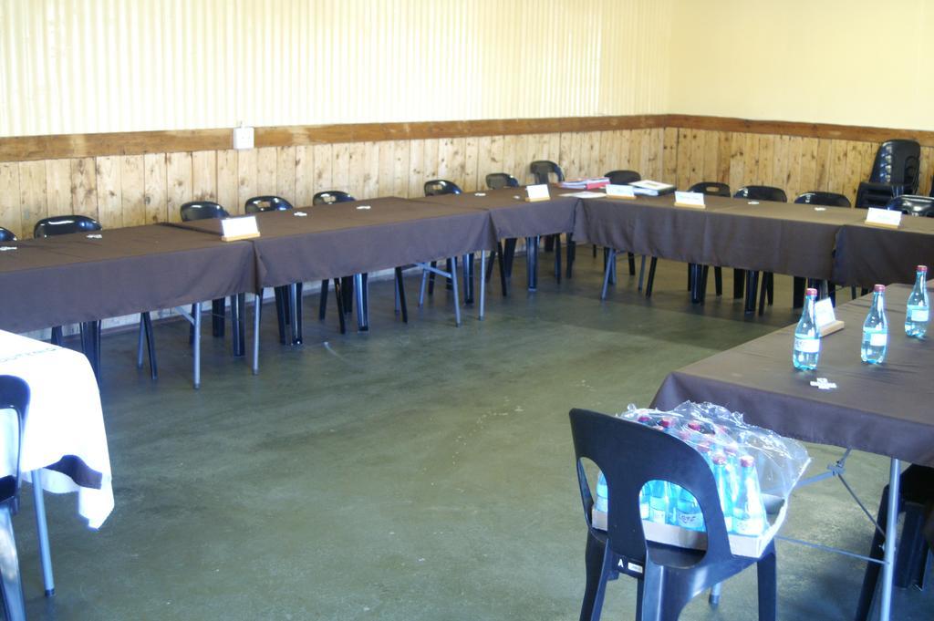 Akwela Guest Farm Hotel Bloemfontein Eksteriør billede