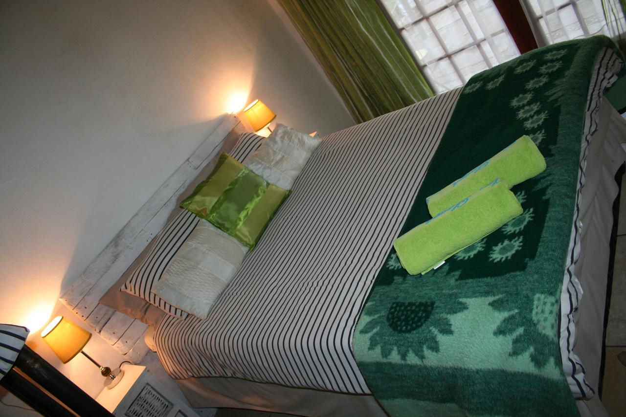 Akwela Guest Farm Hotel Bloemfontein Eksteriør billede